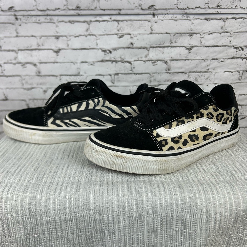 Vans | Unique Leopard and Zebra Animal Print Sneakers size 6